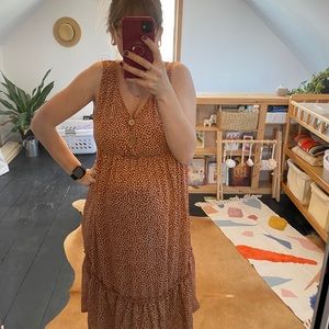 ⭐️BOGO50 ⭐️ Maternity NWOT Tiered Sleeveless Dress